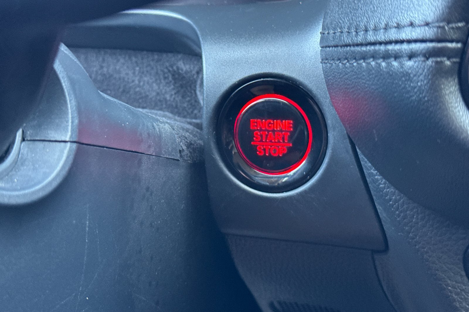 Used 2025 Honda HR-V LX image 25