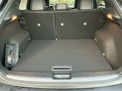 New 2026 Nissan Kicks SR image 19