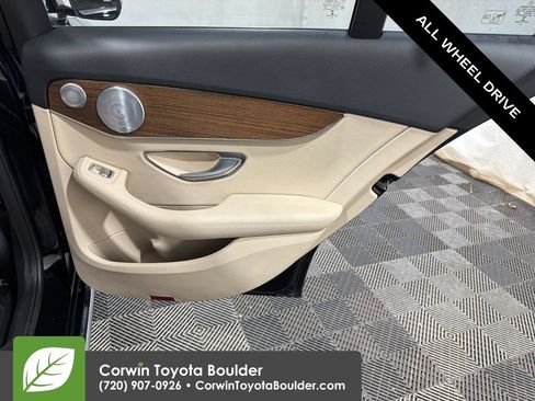 Used 2019 Mercedes-Benz C 300 4MATIC Sedan image 14