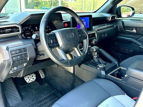 Used 2024 Toyota Tacoma TRD Sport AWD/4WD image 13