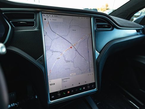 Used 2017 Tesla Model X 100D image 18