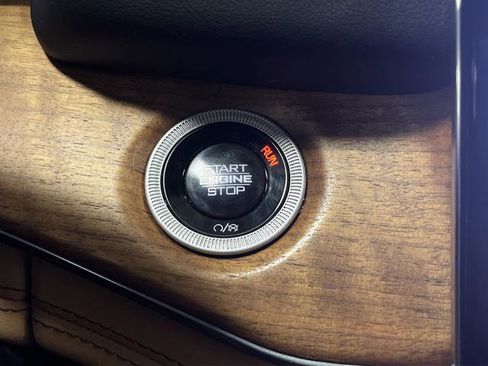 Used 2024 Jeep Grand Cherokee L Summit image 24