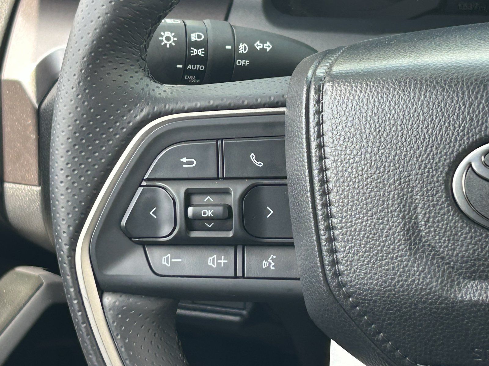 Used 2026 Toyota 4Runner SR5 AWD/4WD image 23