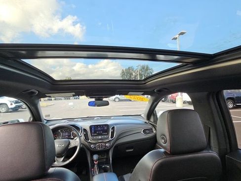 Used 2022 Chevrolet Equinox RS w/ RS Leather Package image 36