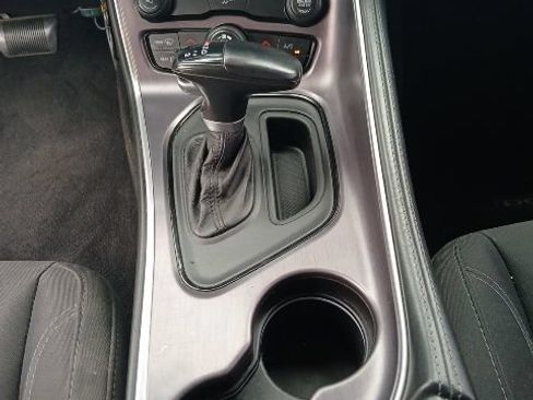 Used 2016 Dodge Challenger SXT RWD image 15