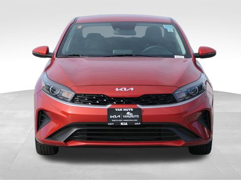 Used 2023 Kia Forte LXS w/ LXS Technology Package image 8