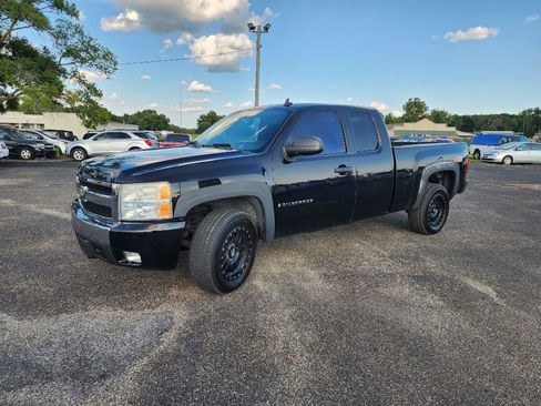 Used 2007 Chevrolet Silverado 1500 LT w/ 1LT Convenience Package AWD/4WD image 10