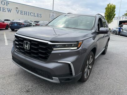 Certified 2025 Honda Pilot Touring