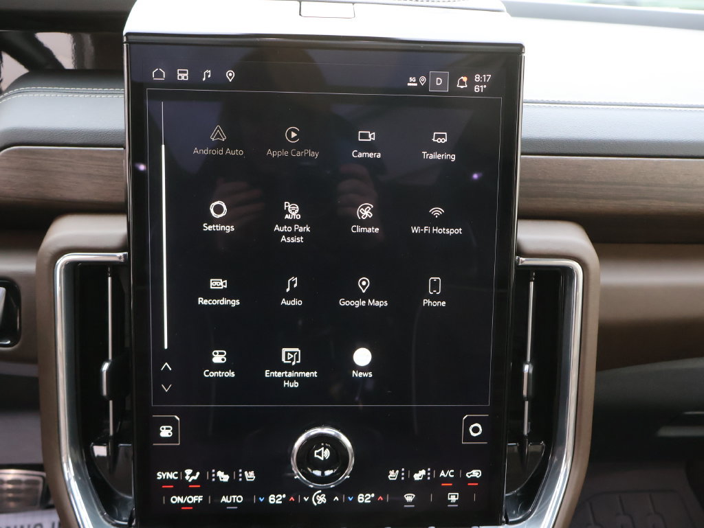 Certified 2026 GMC Yukon Denali Ultimate AWD/4WD image 19