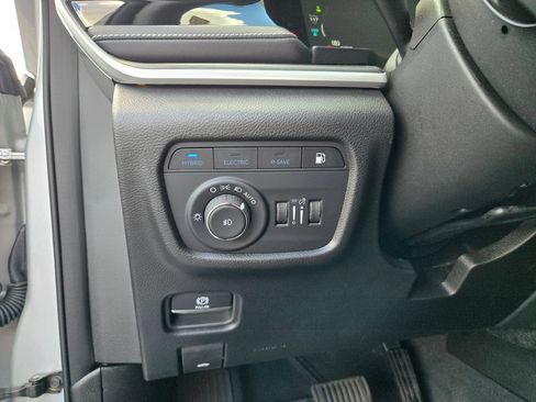 Used 2022 Jeep Grand Cherokee Limited 4xe AWD/4WD image 16