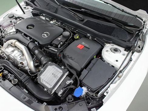 Used 2025 Mercedes-Benz CLA 250 image 18