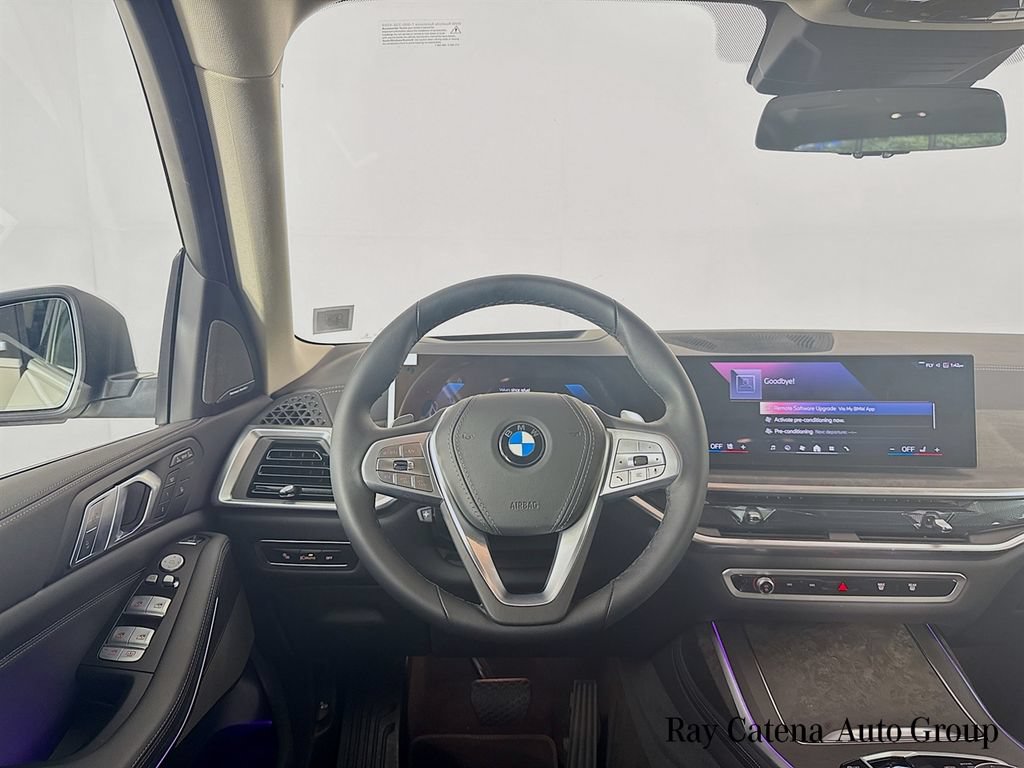 Used 2026 BMW X7 xDrive40i w/ Premium Package AWD/4WD image 24