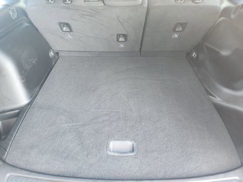 Certified 2025 Jeep Grand Cherokee Laredo w/ Trailer Tow Package image 30