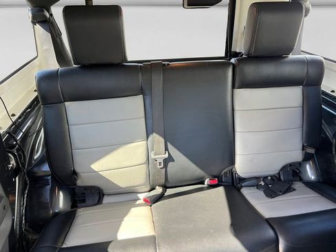 Used 2010 Jeep Wrangler Unlimited Sahara w/ Limited Group AWD/4WD image 17