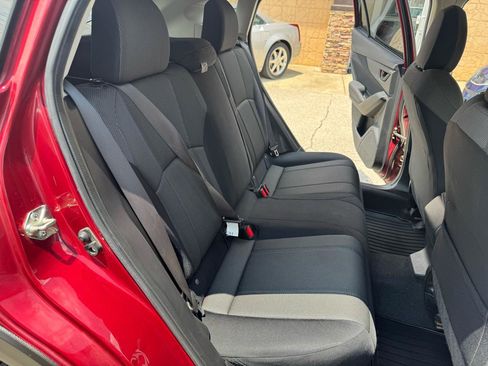 Used 2018 Subaru Crosstrek 2.0i AWD/4WD image 21