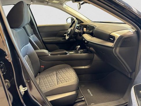 New 2026 Nissan Kicks SV w/ Cold Weather Package AWD/4WD image 16