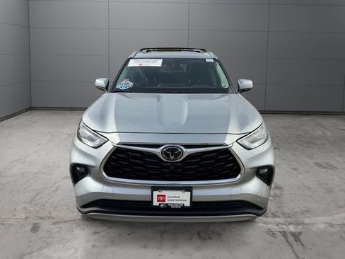 Certified 2025 Toyota Highlander Platinum AWD/4WD image 39