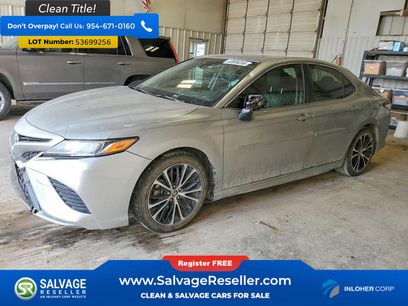 Used 2018 Toyota Camry SE w/ Moonroof Package