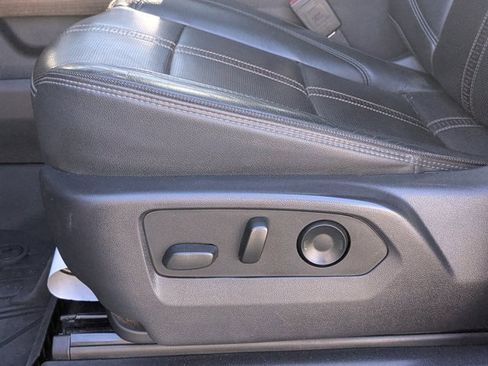 Used 2022 Chevrolet Silverado 1500 High Country w/ High Country Premium Package image 21