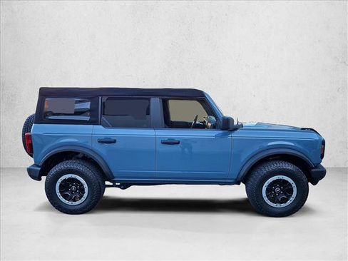 Used 2022 Ford Bronco 4-Door AWD/4WD image 4