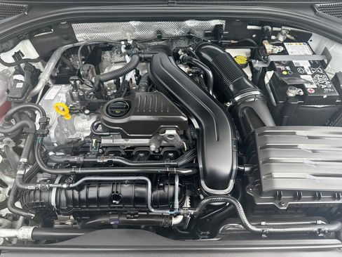 Used 2025 Volkswagen Jetta SEL FWD image 35