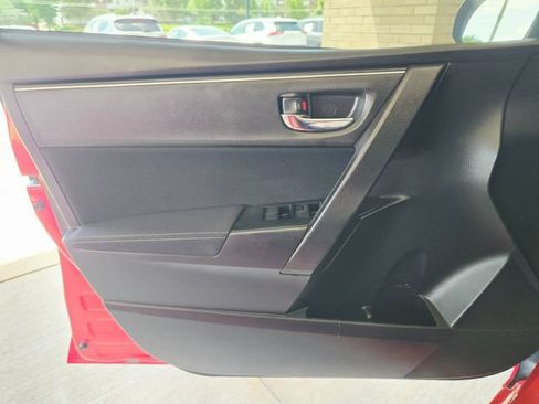 Used 2019 Toyota Corolla LE FWD image 28