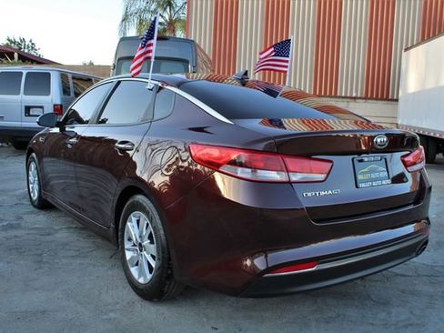Used 2018 Kia Optima LX image 4