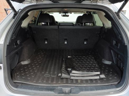 Used 2021 Subaru Outback Limited image 12