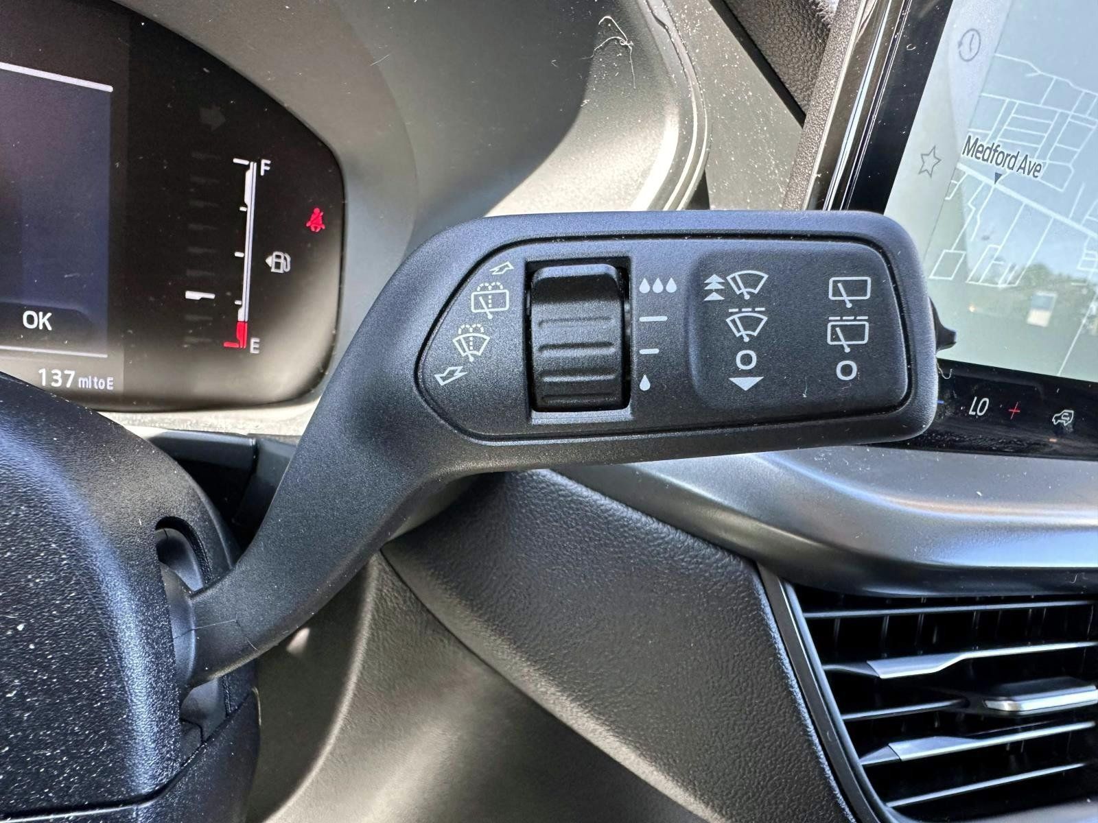 Used 2025 Ford Escape Active w/ Tech Pack #1 AWD/4WD image 19