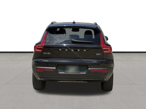 Used 2025 Volvo XC40 B5 Ultra w/ Protection Package Premier AWD/4WD image 6