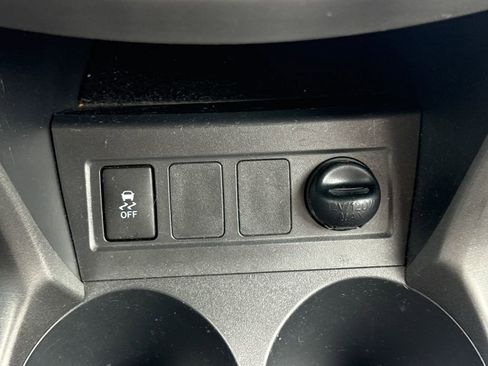 Used 2011 Toyota RAV4 2WD w/ Base L4 Extra Value Pkg image 23