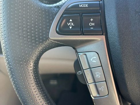 Used 2016 Honda Odyssey SE image 13