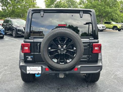 Used 2022 Jeep Wrangler Unlimited Sahara w/ Cold Weather Group AWD/4WD image 5
