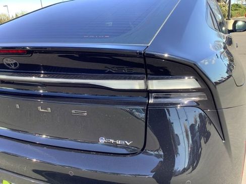 Used 2025 Toyota Prius Plug-In Hybrid image 38