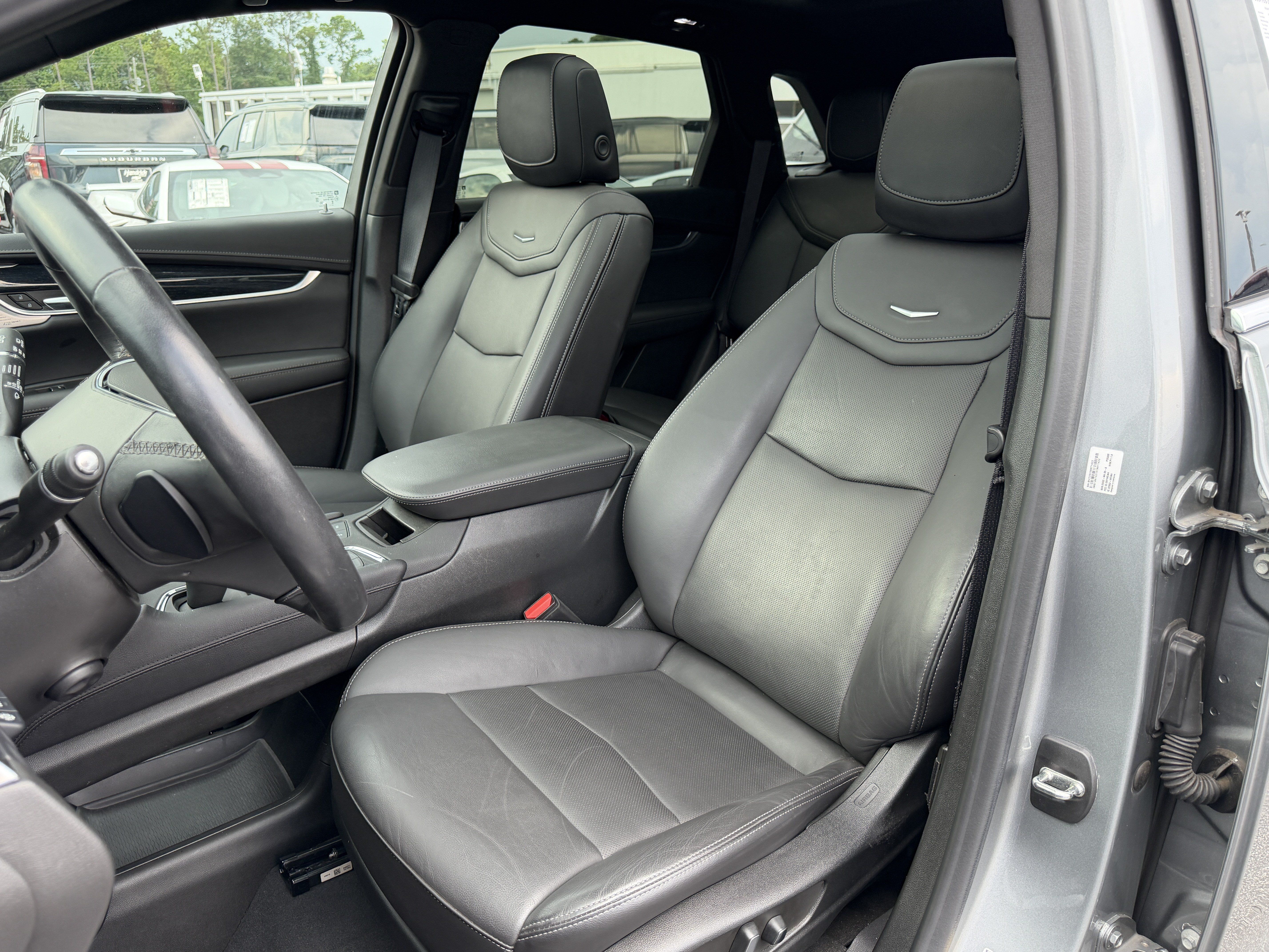 Used 2024 Cadillac XT5 Premium Luxury w/ Technology Package AWD/4WD image 16