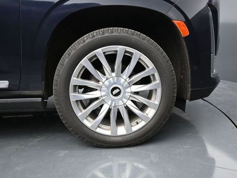 Used 2021 Cadillac Escalade Premium Luxury w/ Driver Assist Tech Package image 14