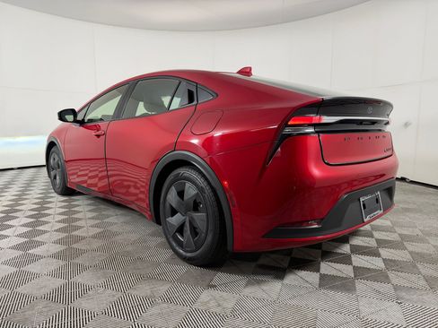 Used 2024 Toyota Prius Prime FWD image 24