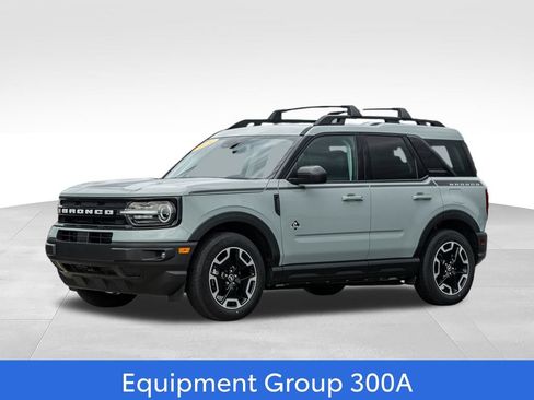 Used 2023 Ford Bronco Sport Outer Banks w/ Tech Package AWD/4WD image 3