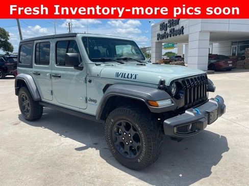 Used 2023 Jeep Wrangler Unlimited w/ 8.4" Radio Group AWD/4WD image 2