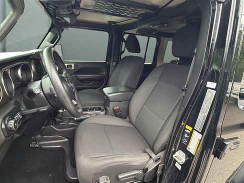 Used 2020 Jeep Wrangler Unlimited Sport AWD/4WD image 10