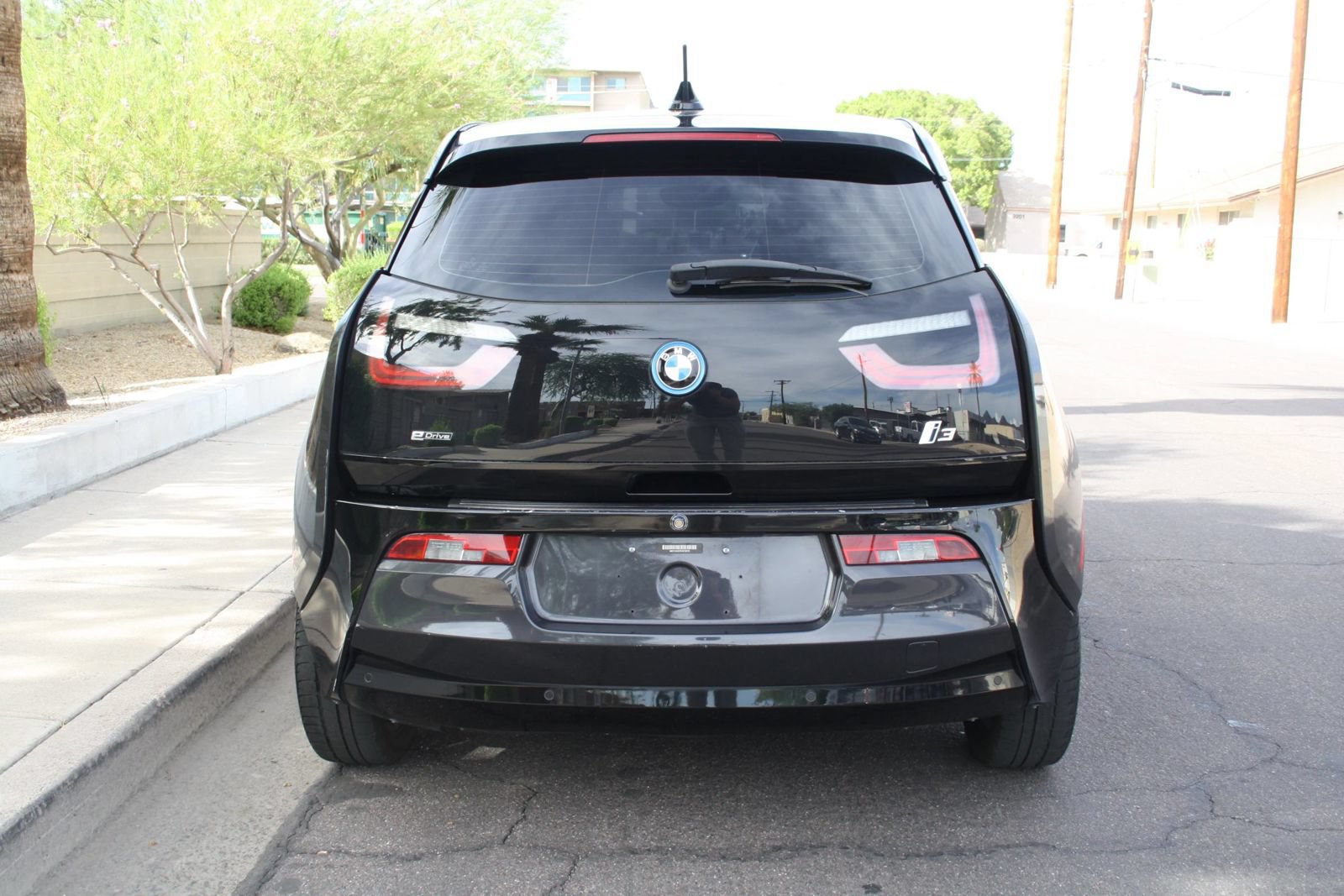 Used 2014 BMW i3 w/ Range Extender RWD image 2