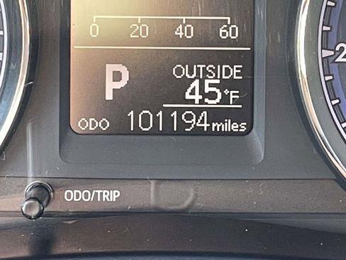 Used 2018 Toyota Corolla LE image 26