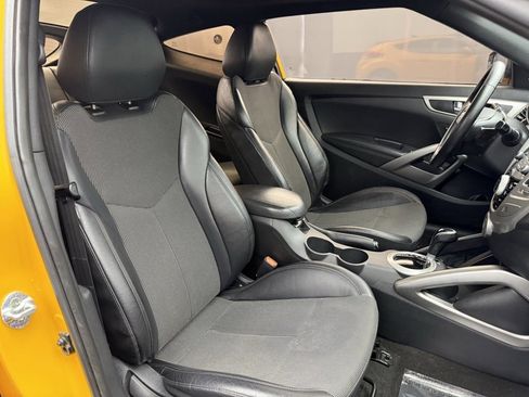 Used 2016 Hyundai Veloster w/ Option Group 03 image 46