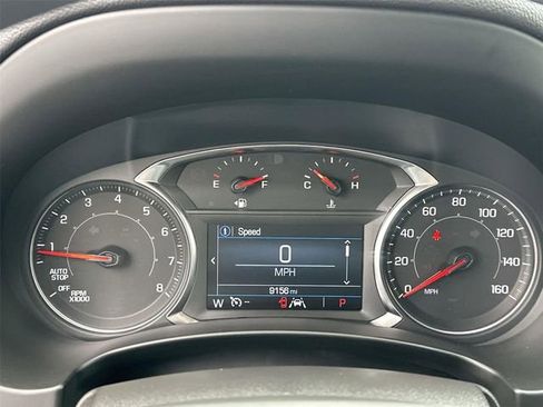 Used 2024 GMC Terrain SLE w/ Driver Convenience Package FWD image 11