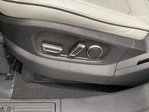 Used 2024 Rivian R1S Adventure image 10