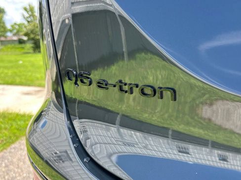New 2027 Audi Q6 e-tron Premium Plus AWD/4WD image 46