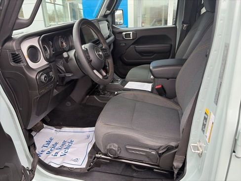 Used 2024 Jeep Wrangler Sport S image 10