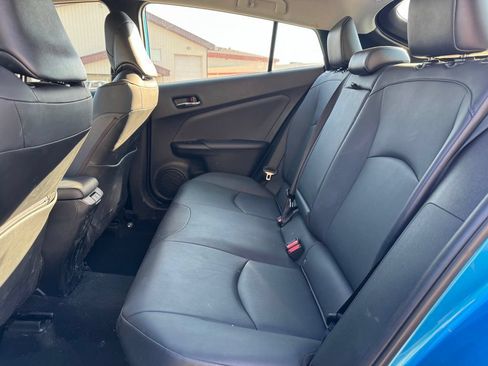 Certified 2021 Toyota Prius XLE AWD/4WD image 5