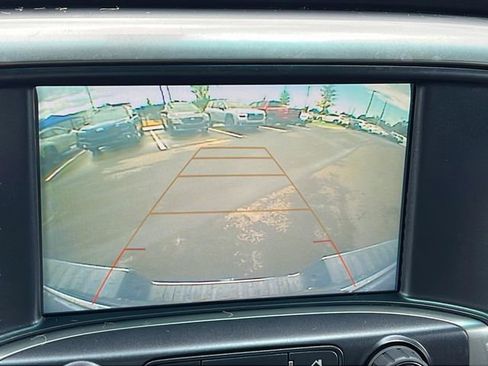 Used 2018 Chevrolet Silverado 1500 LTZ RWD image 15