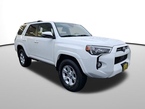 Used 2021 Toyota 4Runner SR5 Premium w/ Moonroof Package image 8